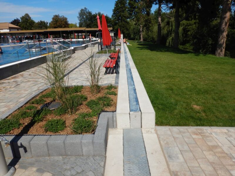 Hochwasserschutz in Tauberbischofsheim - Umsetzung der AquaWand 210 und 150 am Frankenbad